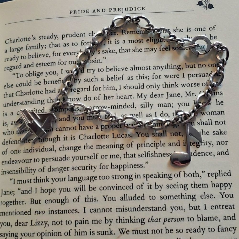 ‎Sterling Silver Music Keychain